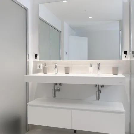 Luxury 3-bedroom In Higueron شقة Torremuelle