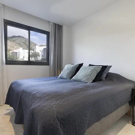 Luxury 3-bedroom In Higueron *