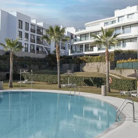 شقة Luxury 3-bedroom In Higueron Torremuelle