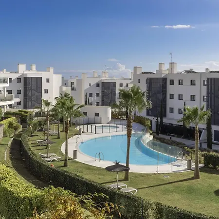 Luxury 3-bedroom In Higueron شقة *